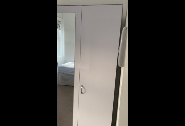 LARGE Single room in Post Grad Student house Main Photo