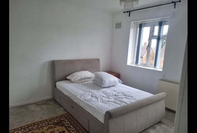 Room Available  Main Photo