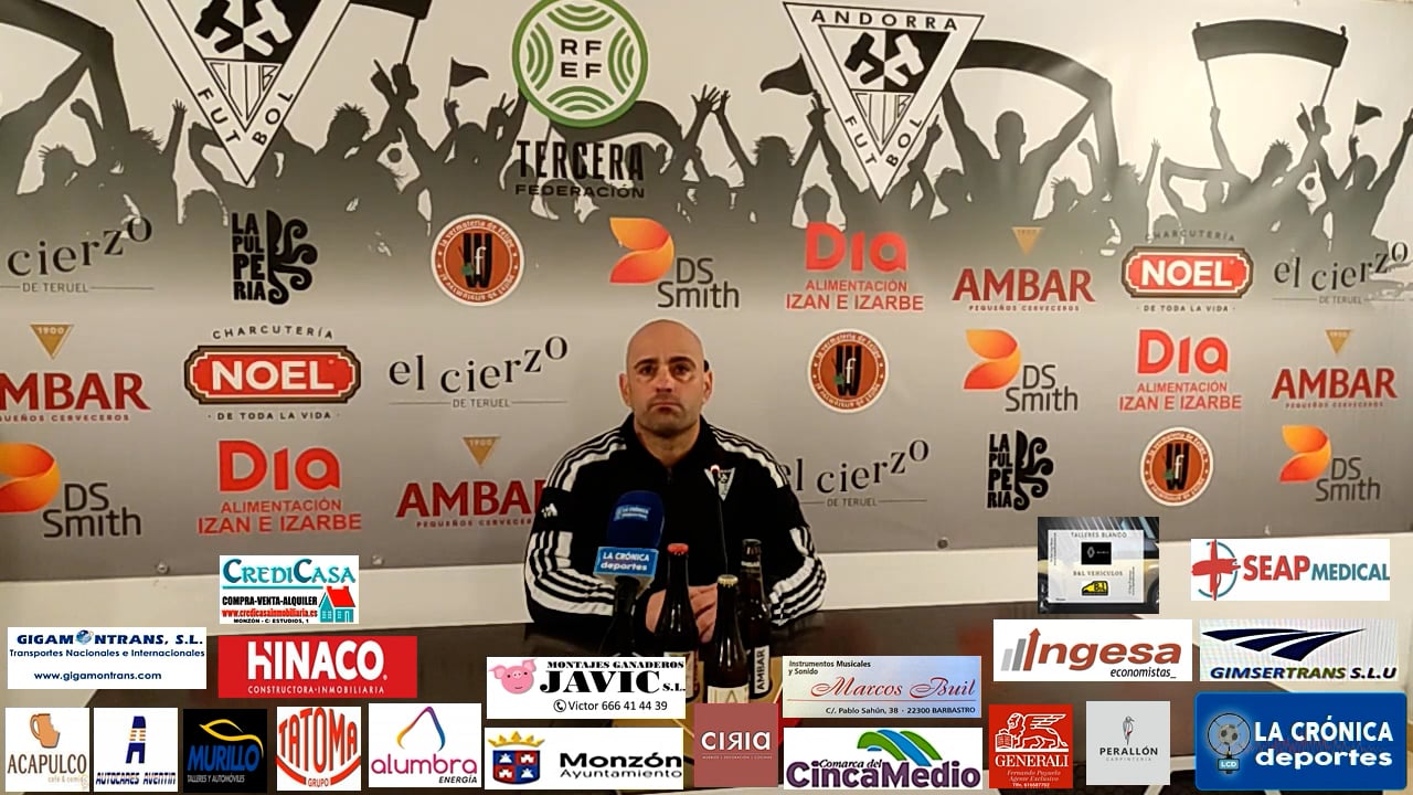 CARLOS  GIL (Entrenador Andorra) Andorra 2-1 At.Monzón Alumbra / J 25 / 3ª RFEF