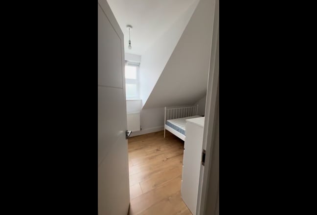 Small Double Room in Cosy Flat Main Photo