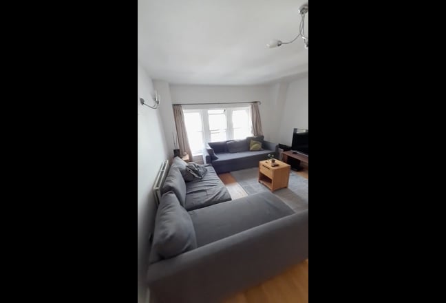 Double room - Right next to Farringdon station Main Photo