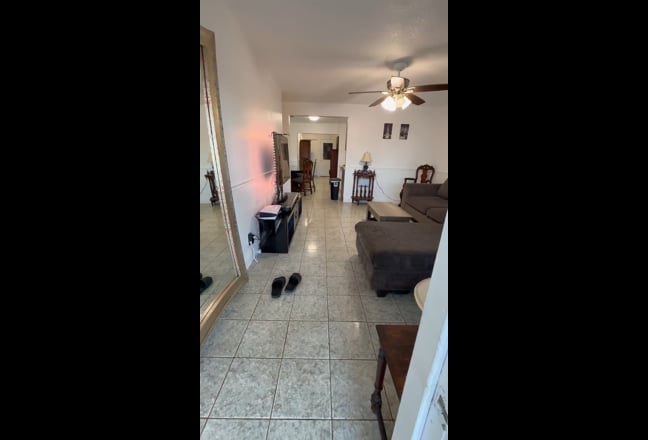 Room for rent Main Photo