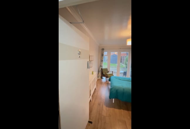  Double rooms with en-suite and private garden Main Photo