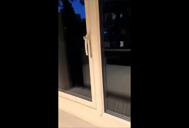 Double room in Old Street with fire place  Main Photo