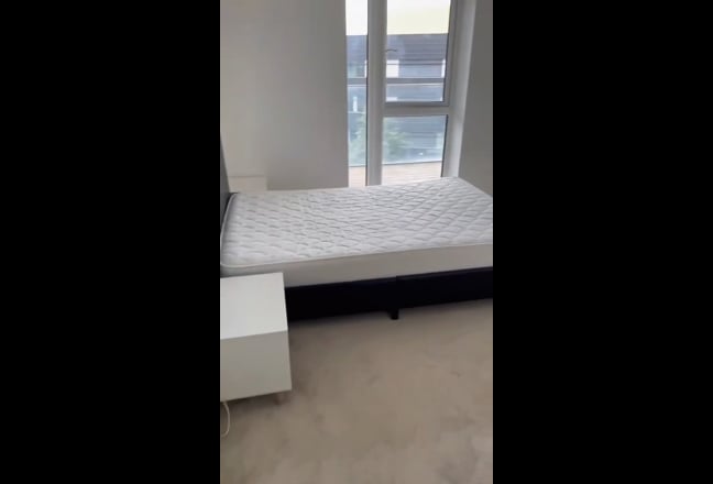 Colindale  2B2B Main Bedroom Sublet Main Photo