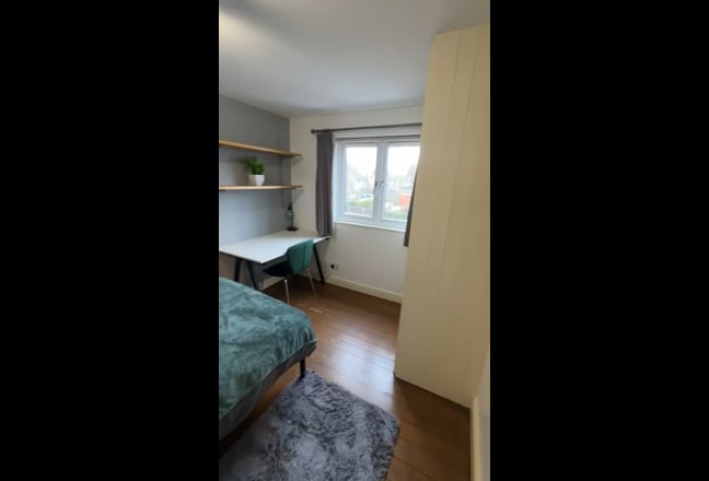 This is the place!  Last room available! Main Photo