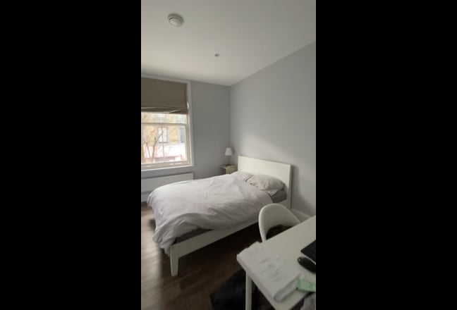 Double Room Available in Newly Renovated 2Bed Flat Main Photo