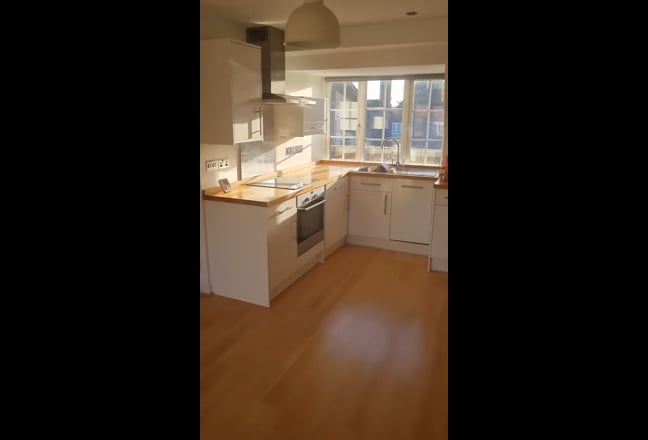 **New** Spacious Studio 43Sqm, 5' from EastDulwich Main Photo