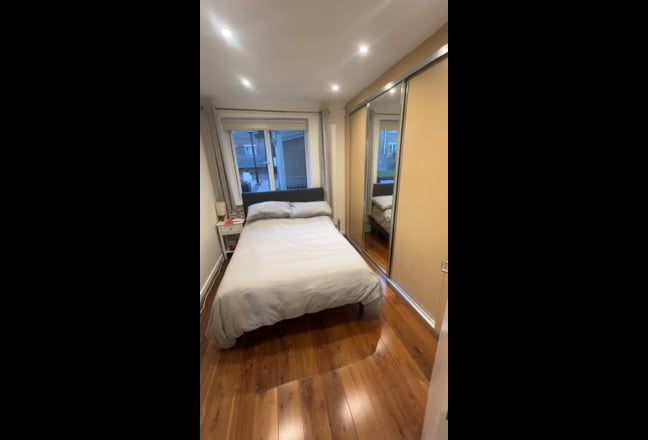 Beautiful Riverview Flat Main Photo