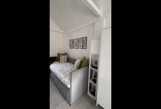 1 Bed 1 Bathroom - Studio Flat Main Photo