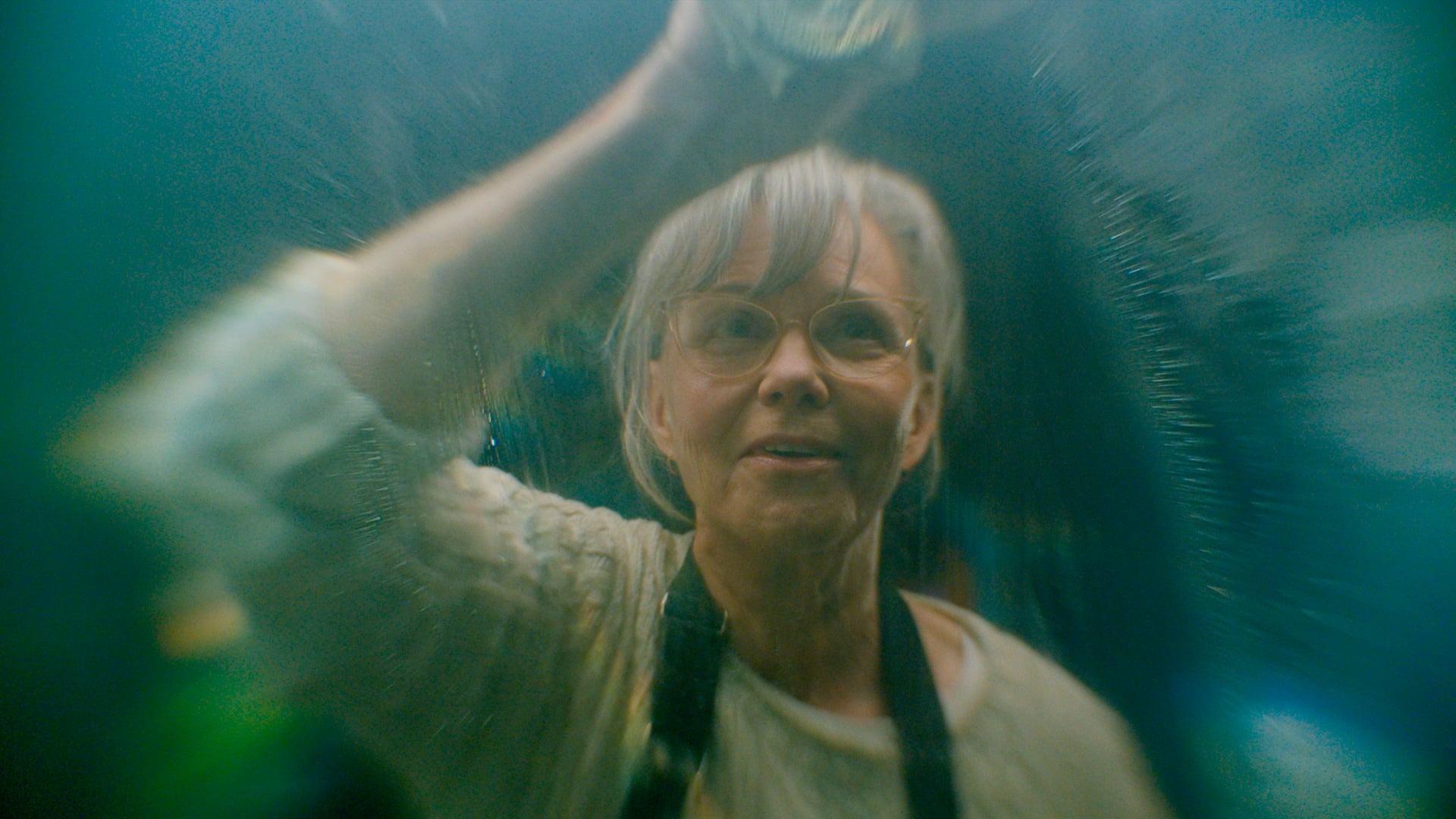 Remarkably Bright Creatures – Teaser "Underwater"