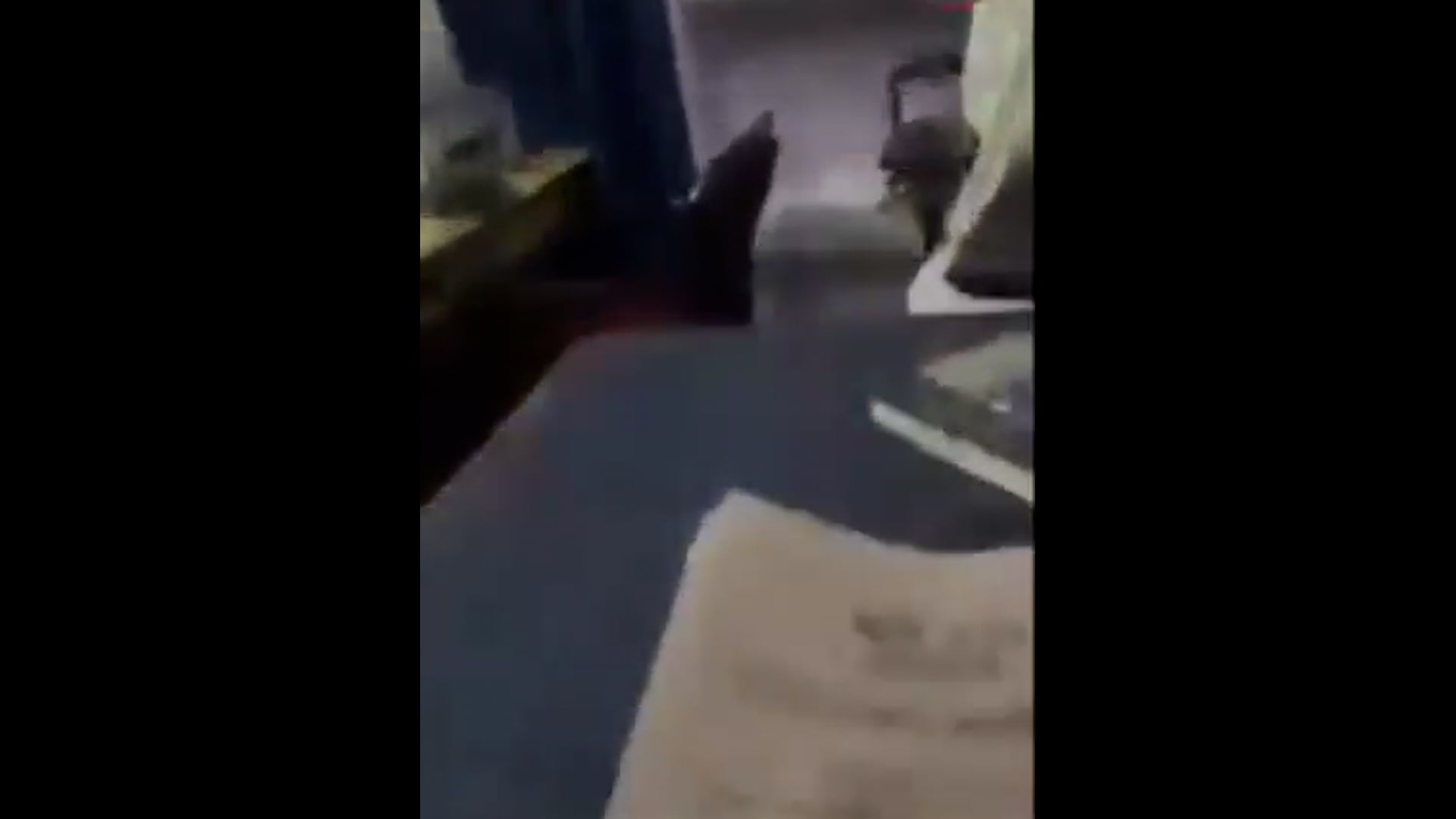 *CDO एटा नागेंद्र नारायण मिश्रा का #रिश्वत मांगने का वीडियो वायरल होने के बाद #निलंबित किये गये !! *UP में 2 दिनों में 2 CDO को कुर्सी गवानी पड़ी*

📍बागपत
📍एटा