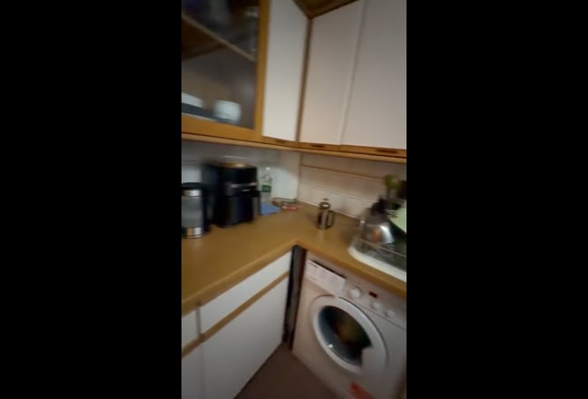 Single Room 5 mins walk to Bethnal Green Station  Main Photo