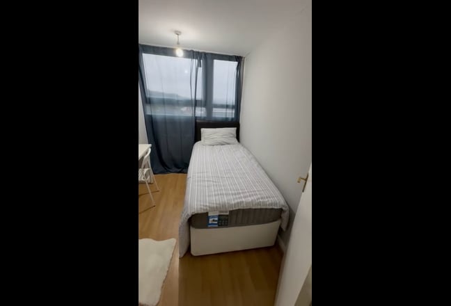 Flats Share Main Photo