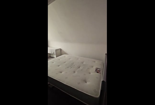 Spacious Room in 3 bed Flatshare Main Photo