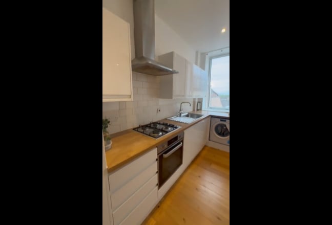 2 bedroom full flat available  Main Photo