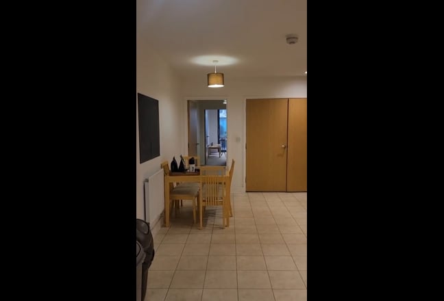 Lovely Room Available in Friendly Flat E3 Main Photo