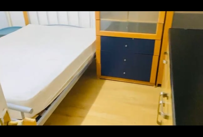 Spacious Master Double Room to let Greenford UB6  Main Photo