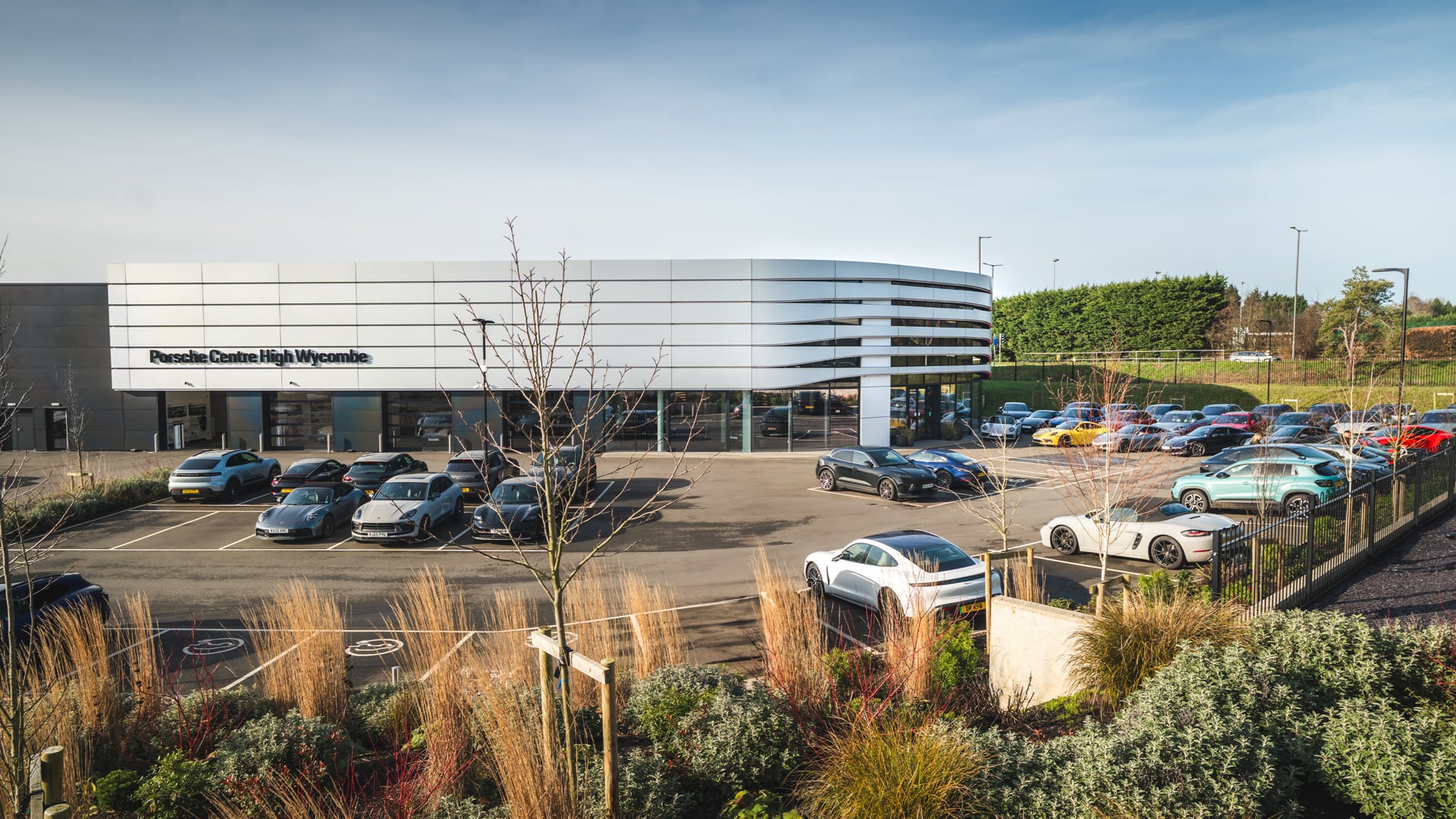 Discover Porsche Centre High Wycombe