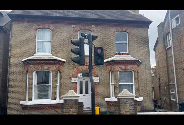 Double bedroom in central Wimbledon Main Photo