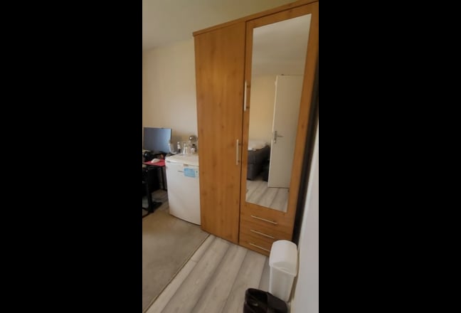 2 Bargain refurbished rooms in Stoke Newington 😊 Main Photo