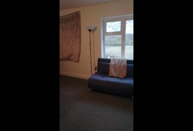 Rooms available for single person only  Main Photo