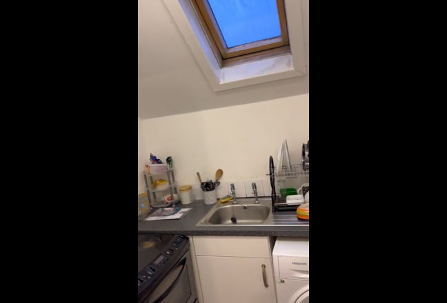 Fully furnished one bedroom flat B17  Main Photo