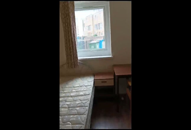 Single Room Available Ardwick M13 Main Photo