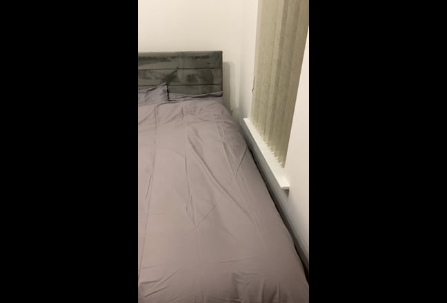 🏡 Spacious Double Room for Rent Main Photo