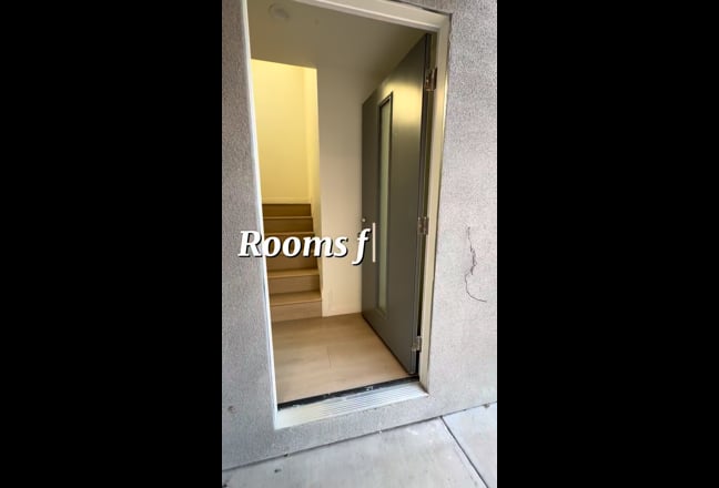 Room in New 4BR Home – En Suite Bath + Utilities  Main Photo