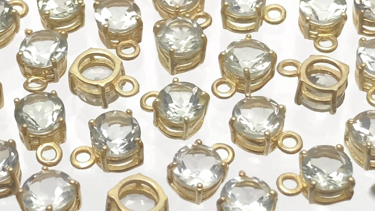 グリーンアメジスト 枠留めラウンドファセットカット6×6mm 18KGP 2個