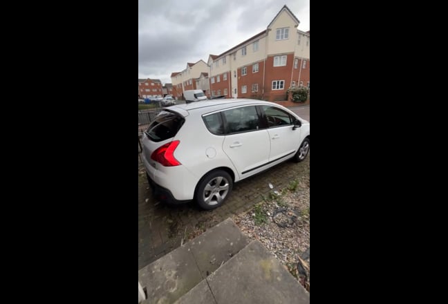 5 Professional-standard Rooms (Ensuite Available) Main Photo