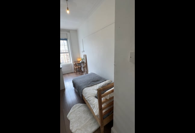  Cosy Single Studio Flat Main Photo