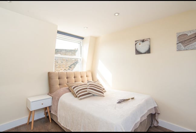 Spacious Ensuite Room near Fulham Broadway 🚇🏡 Main Photo