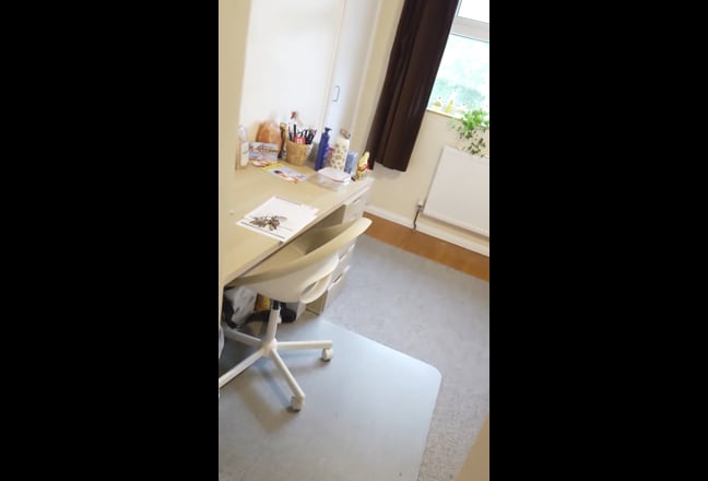 A Single and a double room available  Main Photo