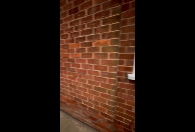 ⭐️Upstairs Double en-suite sound proof room! ⭐️ Main Photo