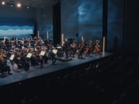 DANSE SLAVE OP.72 N°2  de Dvorak par Orchestre Philharmonique Hradec Králové, Stanislav Vavřínek