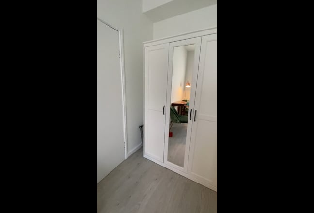 🏡 3 Rooms Available | 1 En-Suite | Renovated NW2  Main Photo