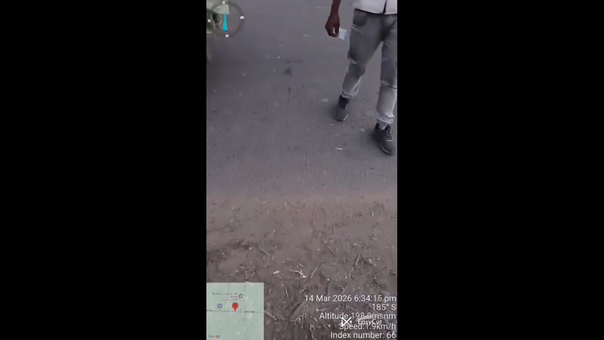 बिंदल डुप्लेक्स मै जाता हुआ कचरे का ट्रक पकड़ा। भोपा क्षेत्र वासियों और भारतीय किसान यूनियन अराजनैतिक के संगठन मंत्री सदर मनीष तोमर ओर दीपक मलिक ,ग्राम अध्यक्ष सोनू भी मौजूद रहे , जिसमें 
प्रशासन फेल जनता त्रस्त ।