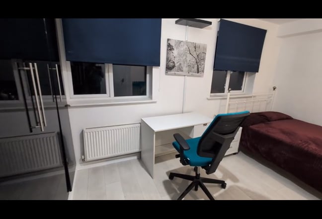 Ensuite Double Room Orchard Park Cambridge  Main Photo