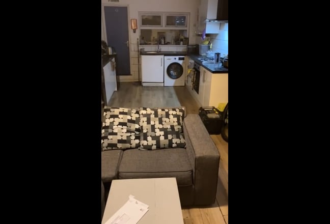 Room Available Mid‑March Main Photo