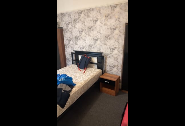 Double En-Suite Room Available YO24  Main Photo