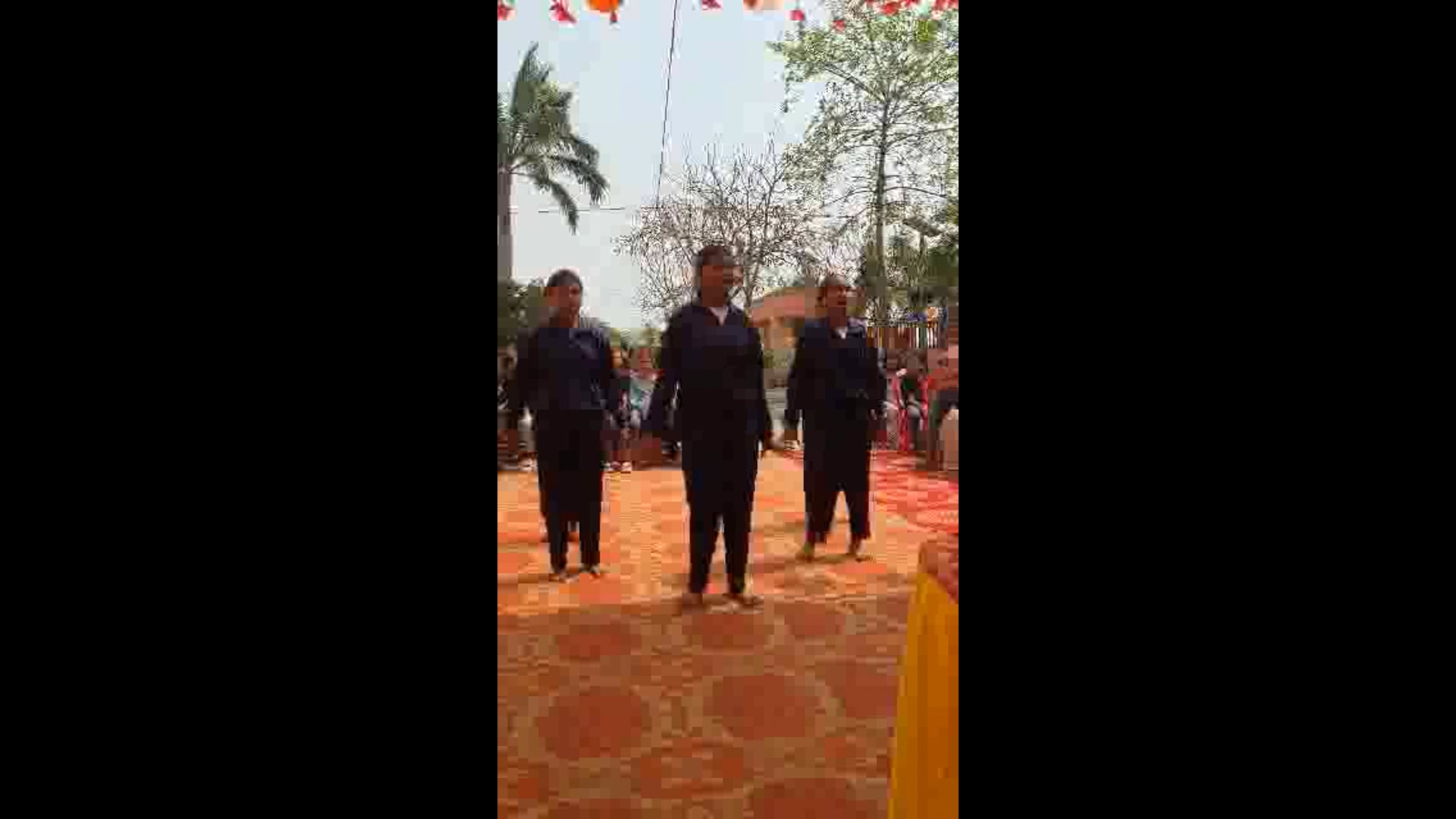 कक्षा आठ की छात्राओं का विदाई समारोह आयोजित