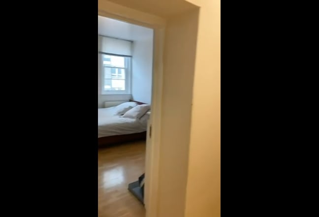 Large double bedroom Main Photo