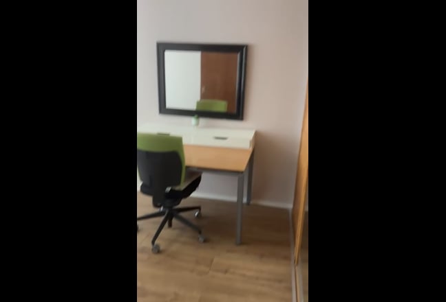 Large Double Room To Let in Stratford  Main Photo