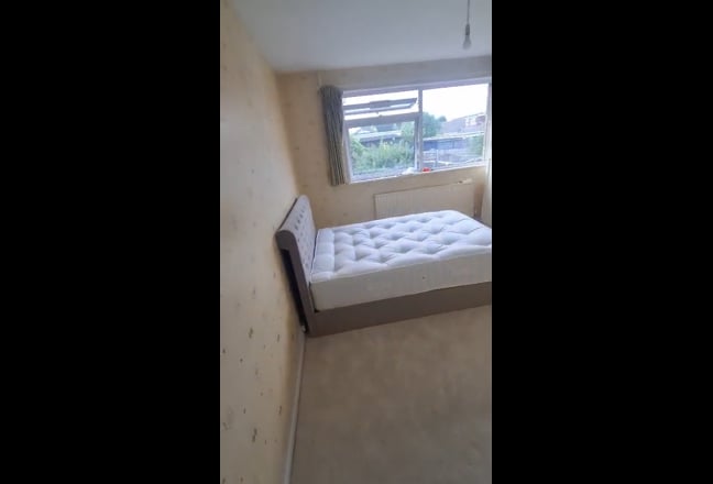 Double Room near arnos grove N11 female preferred Main Photo