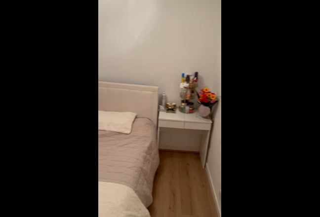  Subletting  double  room  for  female  preferably Main Photo