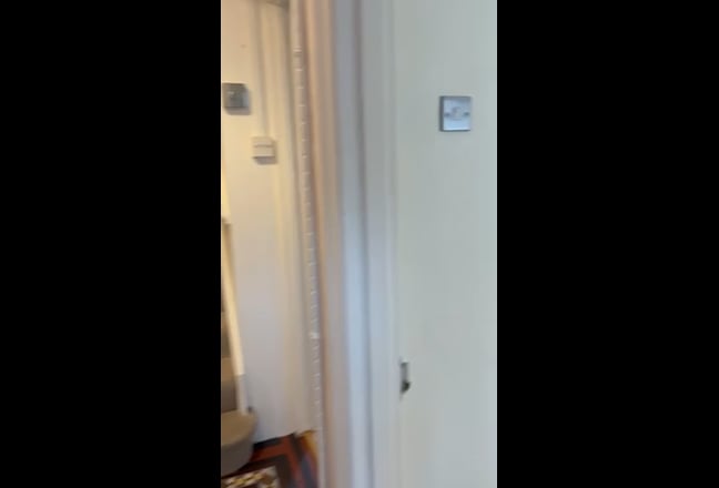 Igh-Quality Furnished Double Room | Bills Incl. Main Photo