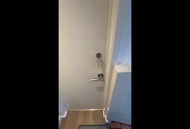 Studio with all bills included Main Photo