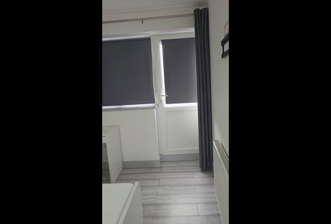 Ensuite clean room  Main Photo